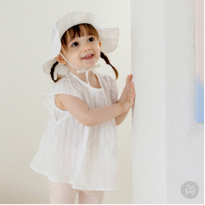 Prina 清爽白色花袖嬰兒上衣
